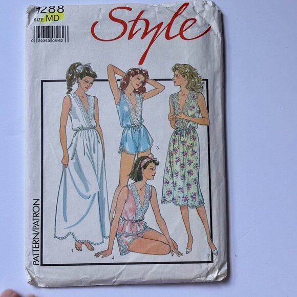 Style pattern 1288 Nightdress - Picture 1 of 2